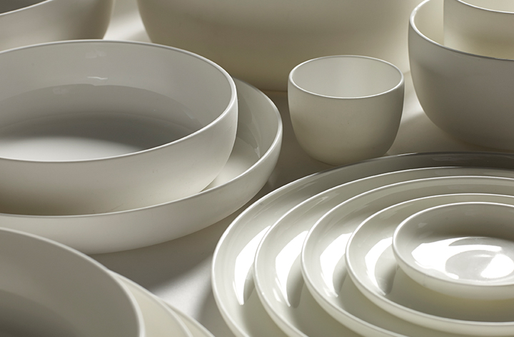 Roundup: Everyday White Dishes - DeSmitten Design Journal